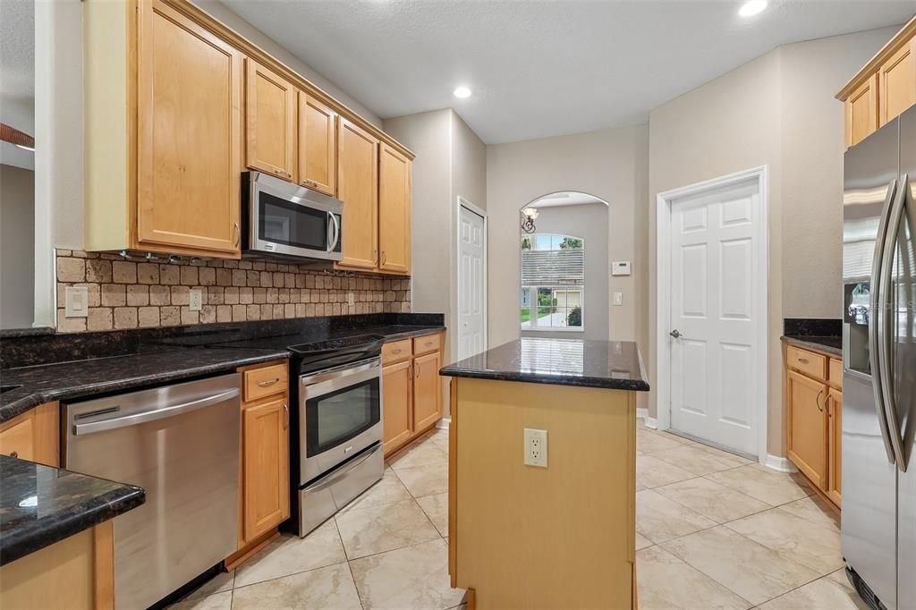 Active With Contract: $574,000 (4 beds, 2 baths, 2226 Square Feet)