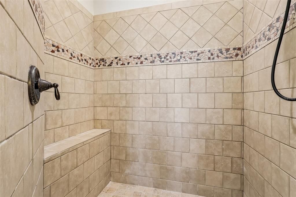 Active With Contract: $574,000 (4 beds, 2 baths, 2226 Square Feet)