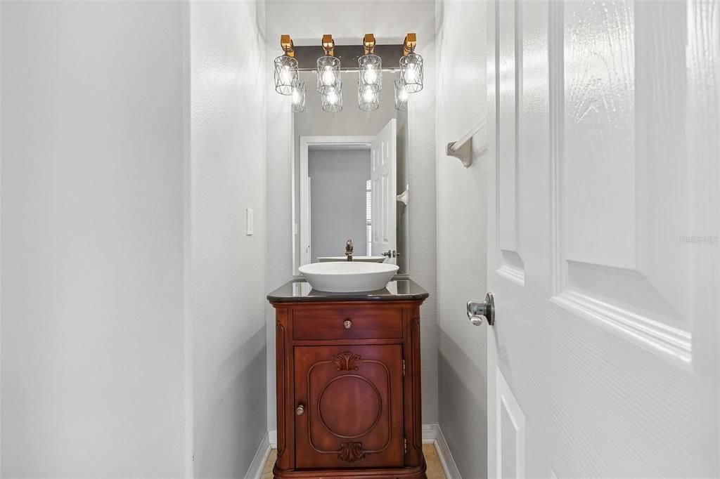 Active With Contract: $574,000 (4 beds, 2 baths, 2226 Square Feet)