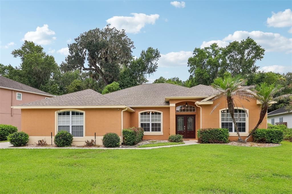 Active With Contract: $574,000 (4 beds, 2 baths, 2226 Square Feet)