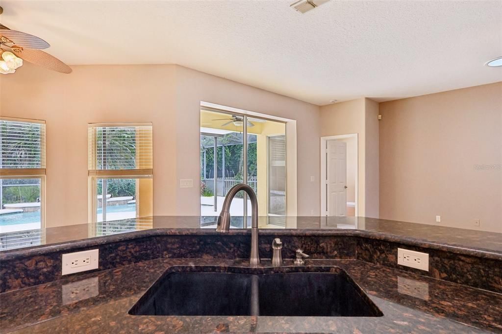 Active With Contract: $574,000 (4 beds, 2 baths, 2226 Square Feet)