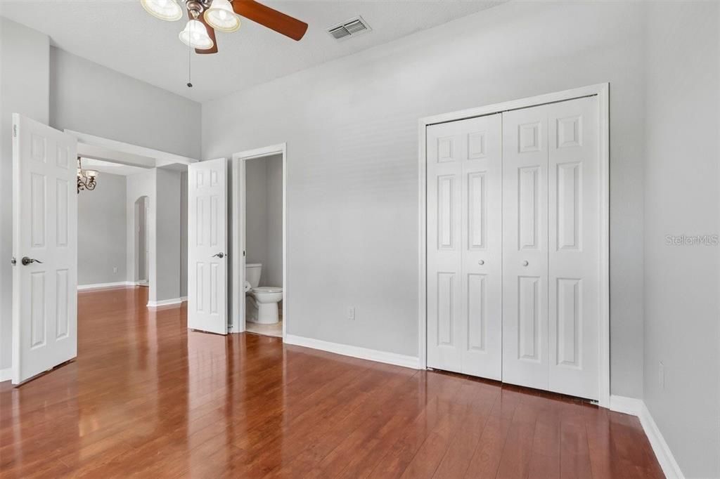 Active With Contract: $574,000 (4 beds, 2 baths, 2226 Square Feet)