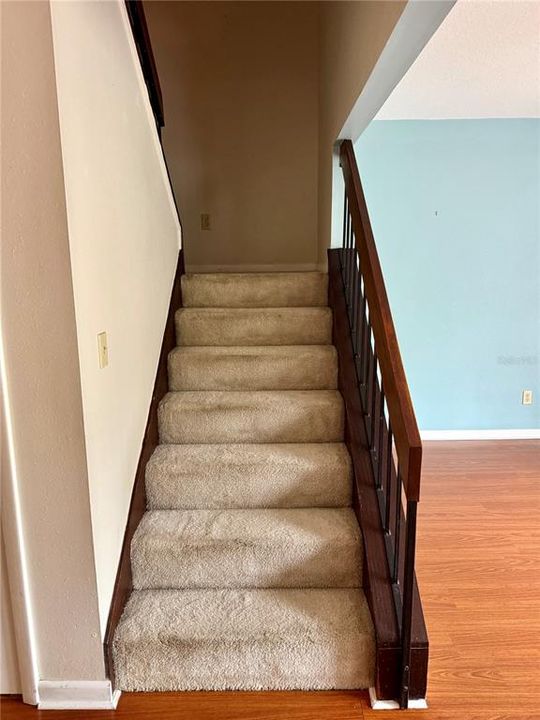 На продажу: $239,900 (3 спален, 2 ванн, 1405 Квадратных фут)