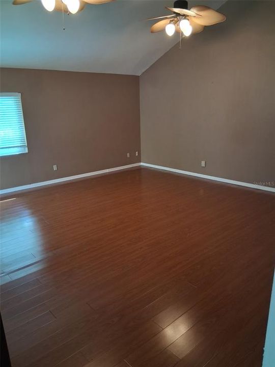 En Venta: $239,900 (3 camas, 2 baños, 1405 Pies cuadrados)