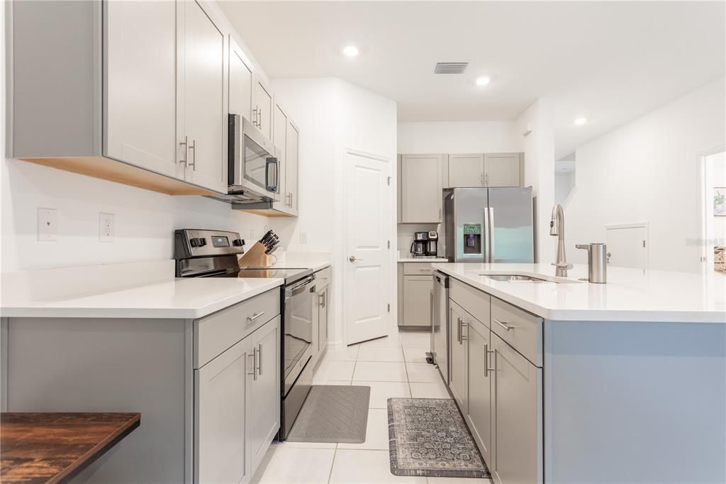 В аренду: $2,499 (3 спален, 2 ванн, 1417 Квадратных фут)