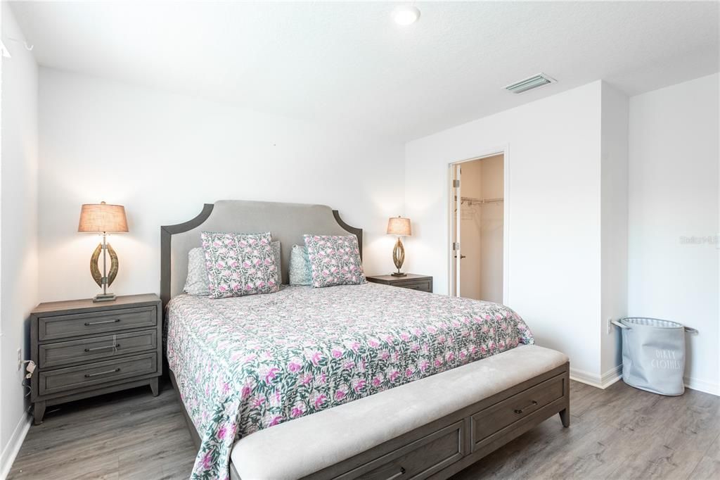 В аренду: $2,499 (3 спален, 2 ванн, 1417 Квадратных фут)