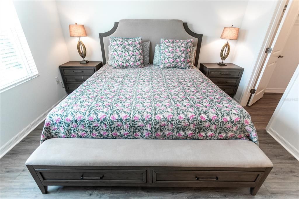 В аренду: $2,499 (3 спален, 2 ванн, 1417 Квадратных фут)