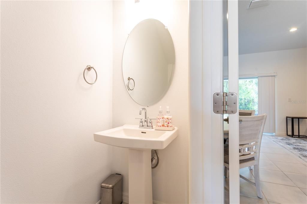 В аренду: $2,499 (3 спален, 2 ванн, 1417 Квадратных фут)