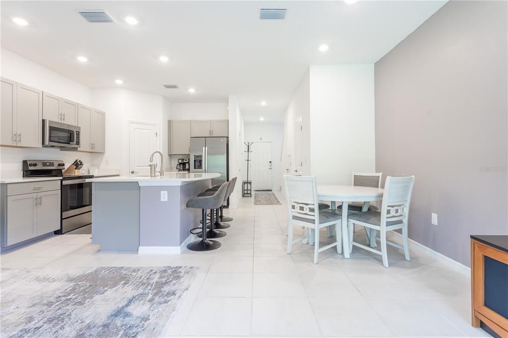 В аренду: $2,499 (3 спален, 2 ванн, 1417 Квадратных фут)