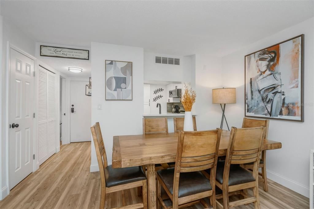 En Venta: $169,900 (1 camas, 1 baños, 810 Pies cuadrados)