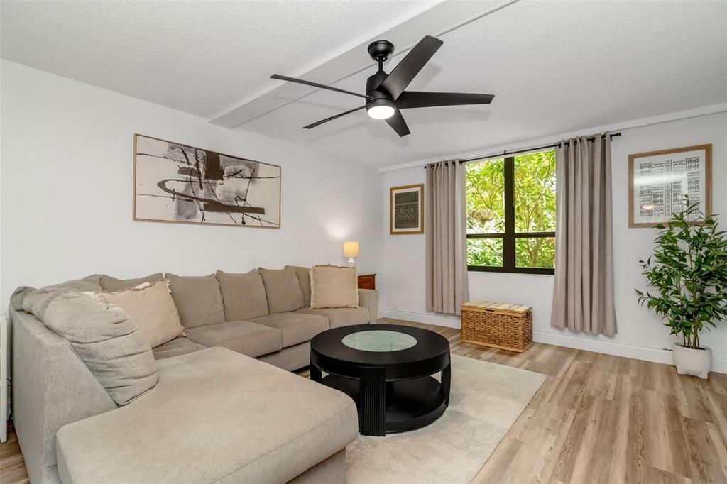 En Venta: $169,900 (1 camas, 1 baños, 810 Pies cuadrados)