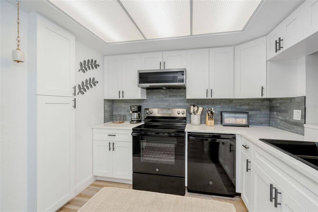 En Venta: $169,900 (1 camas, 1 baños, 810 Pies cuadrados)