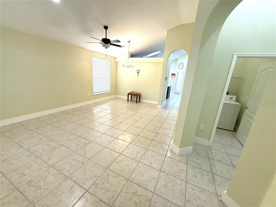 For Sale: $514,900 (5 beds, 3 baths, 2136 Square Feet)
