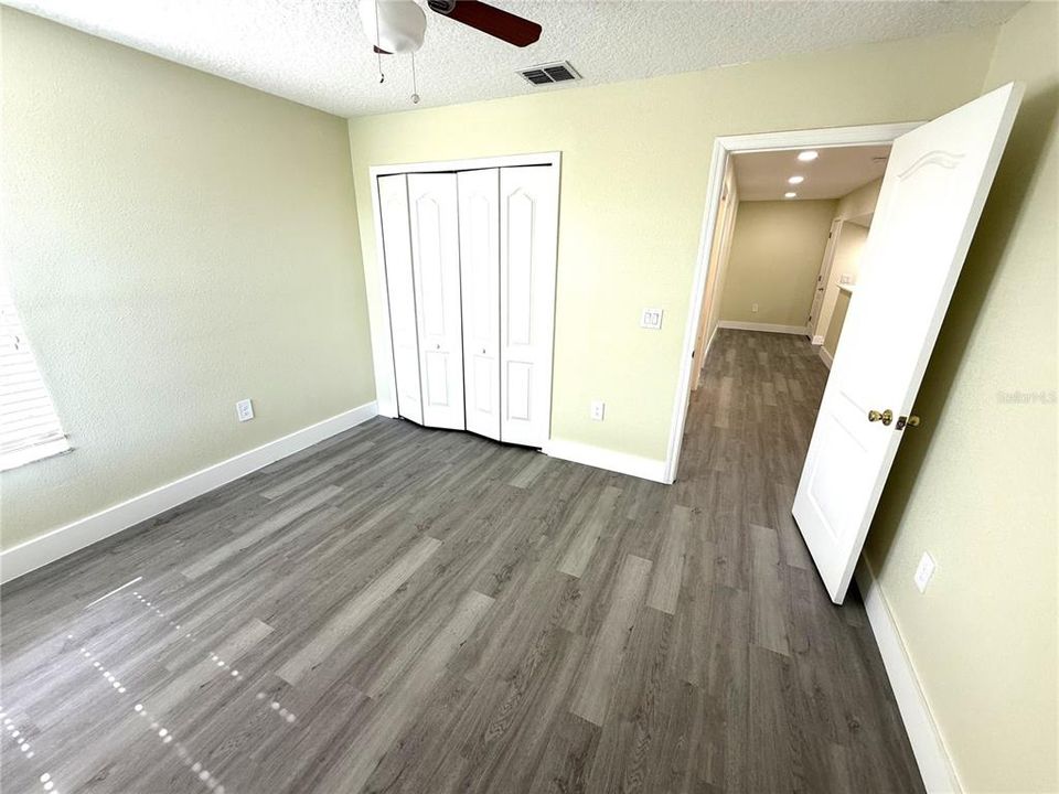 For Sale: $514,900 (5 beds, 3 baths, 2136 Square Feet)