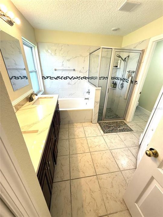 For Sale: $514,900 (5 beds, 3 baths, 2136 Square Feet)