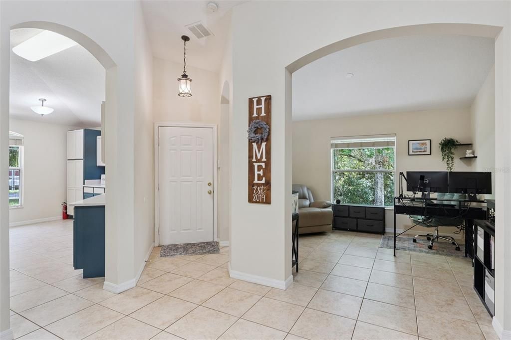 For Sale: $360,000 (3 beds, 2 baths, 1593 Square Feet)