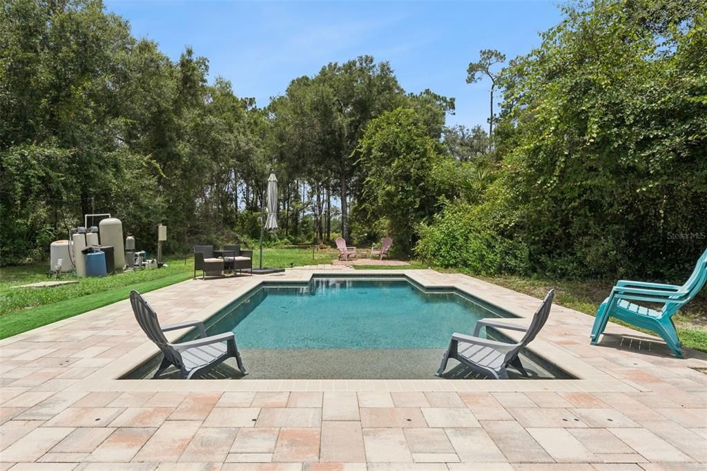 For Sale: $360,000 (3 beds, 2 baths, 1593 Square Feet)