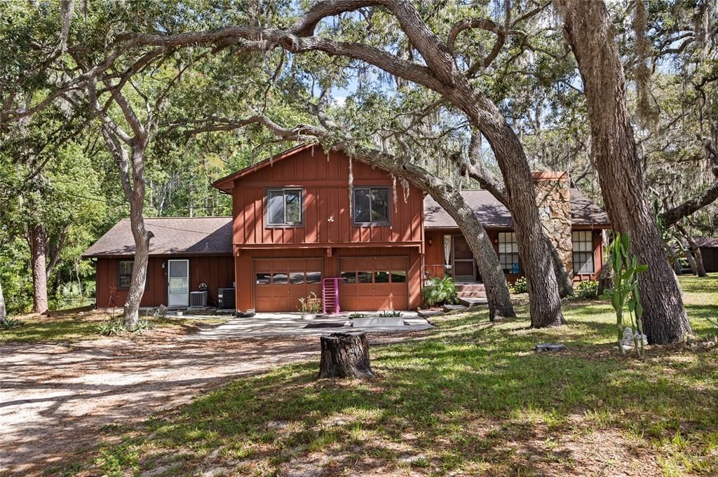 For Sale: $499,900 (5 beds, 3 baths, 2454 Square Feet)