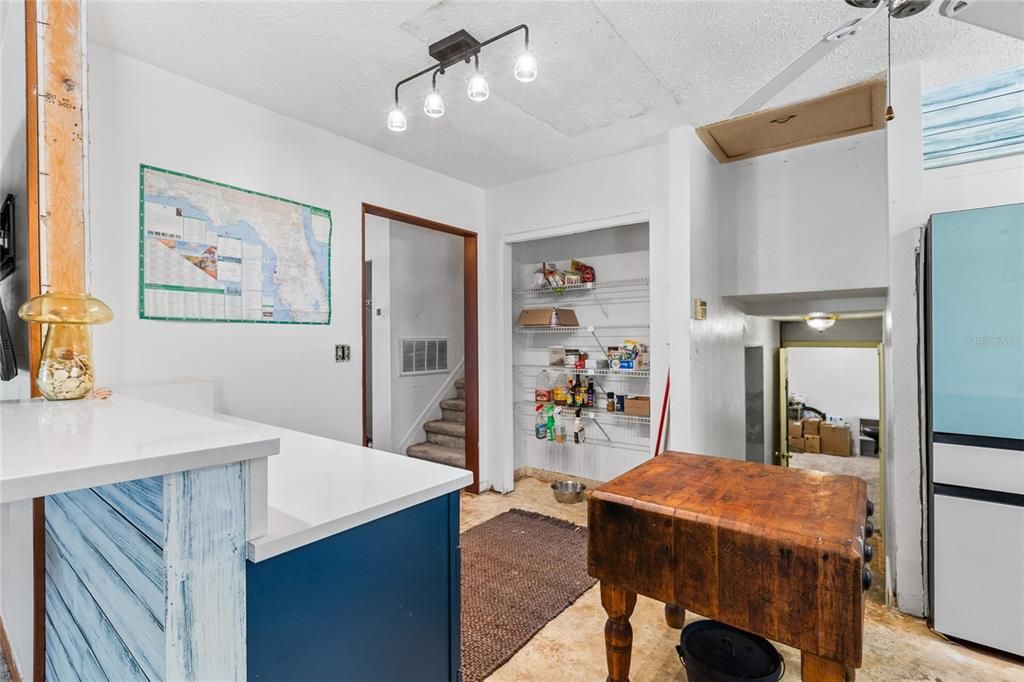 For Sale: $499,900 (5 beds, 3 baths, 2454 Square Feet)