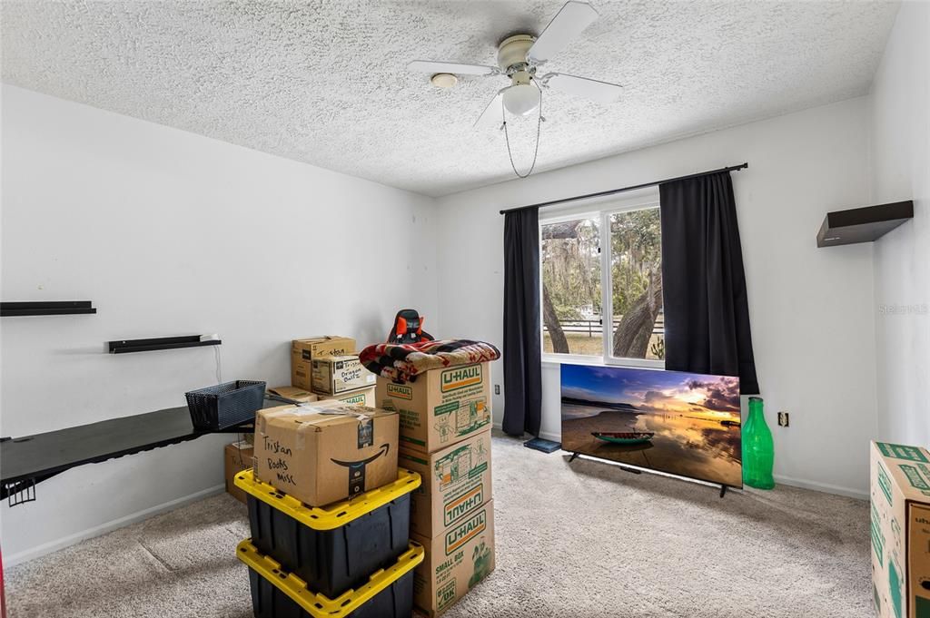 For Sale: $499,900 (5 beds, 3 baths, 2454 Square Feet)