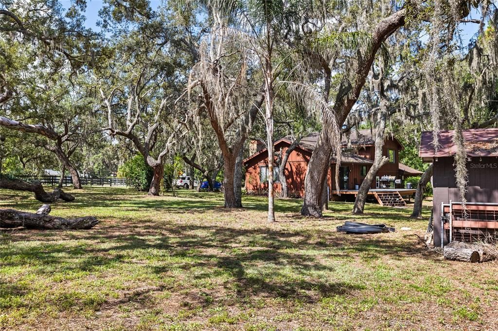 For Sale: $499,900 (5 beds, 3 baths, 2454 Square Feet)