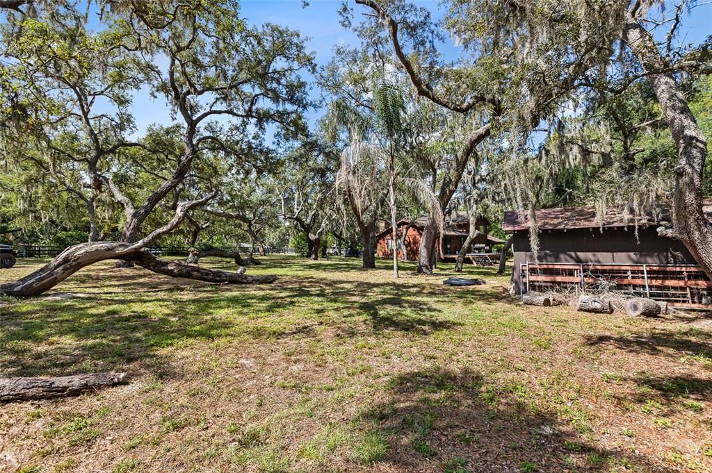 For Sale: $499,900 (5 beds, 3 baths, 2454 Square Feet)