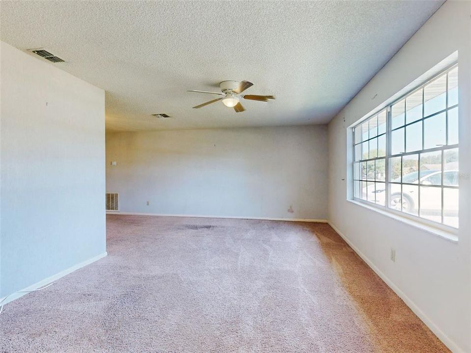For Sale: $248,000 (2 beds, 2 baths, 1428 Square Feet)