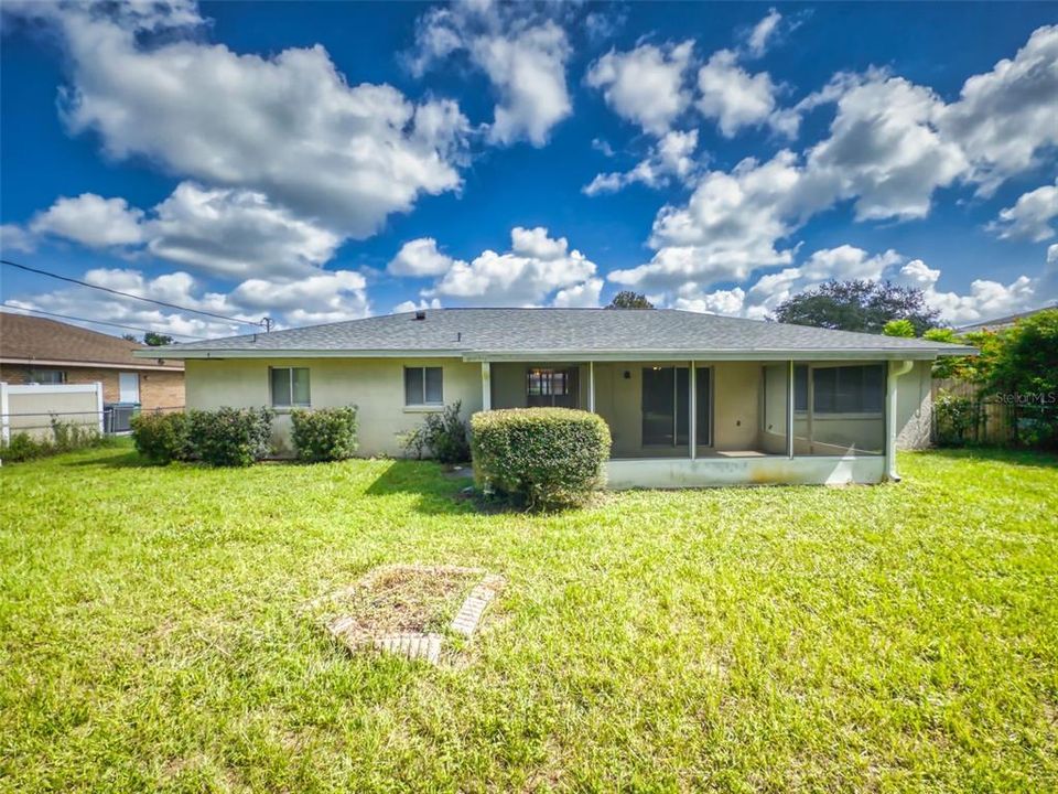 For Sale: $248,000 (2 beds, 2 baths, 1428 Square Feet)
