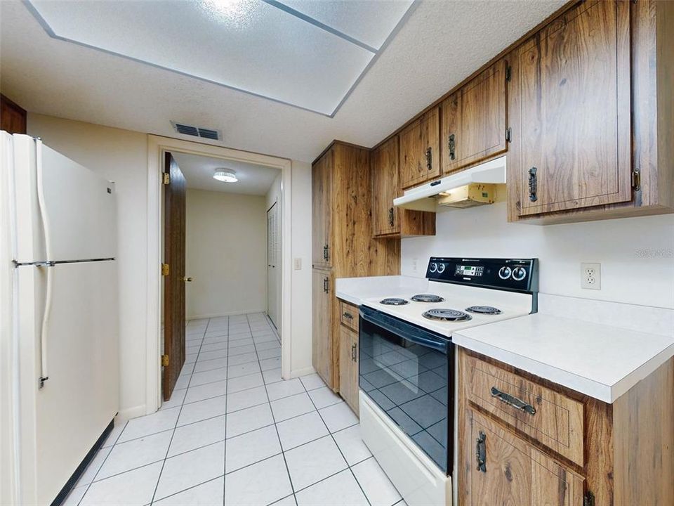 For Sale: $248,000 (2 beds, 2 baths, 1428 Square Feet)