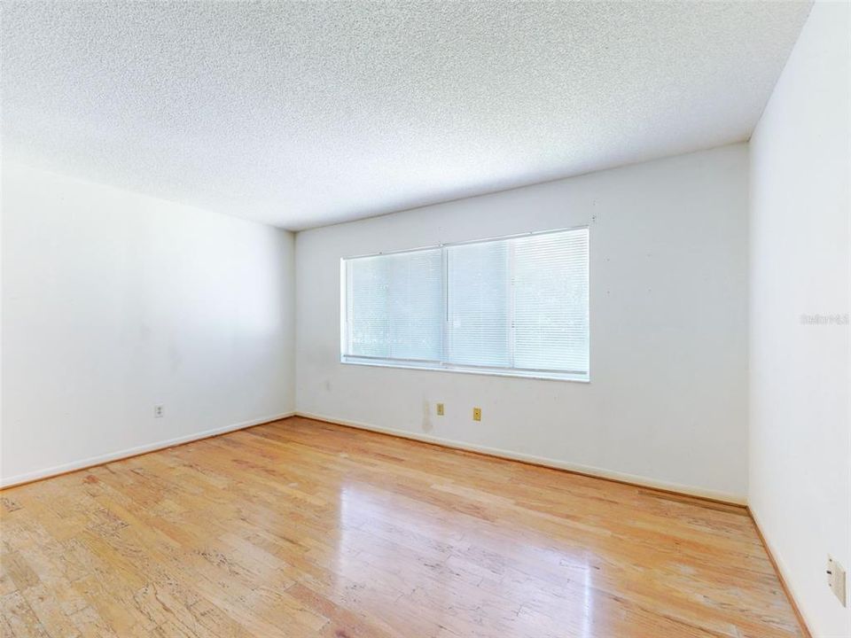 For Sale: $248,000 (2 beds, 2 baths, 1428 Square Feet)