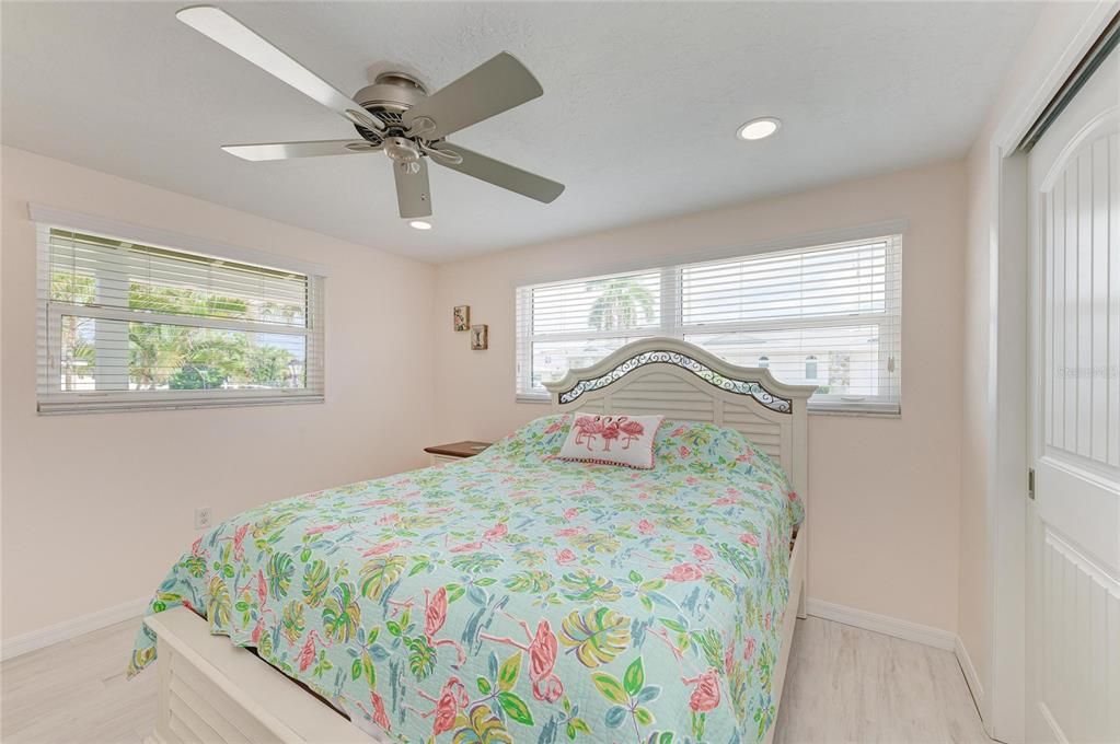 Active With Contract: $949,000 (3 beds, 2 baths, 1556 Square Feet)