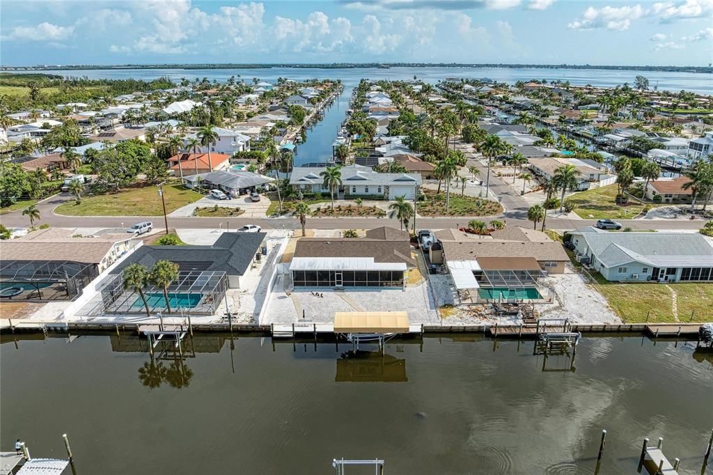 Active With Contract: $949,000 (3 beds, 2 baths, 1556 Square Feet)
