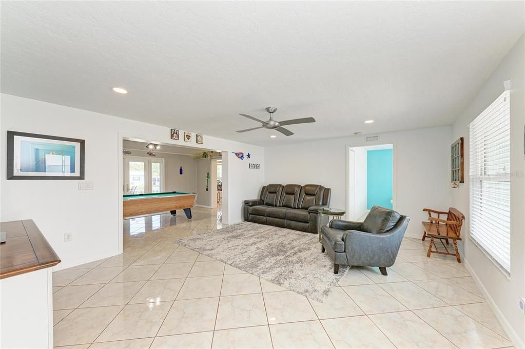 Active With Contract: $949,000 (3 beds, 2 baths, 1556 Square Feet)