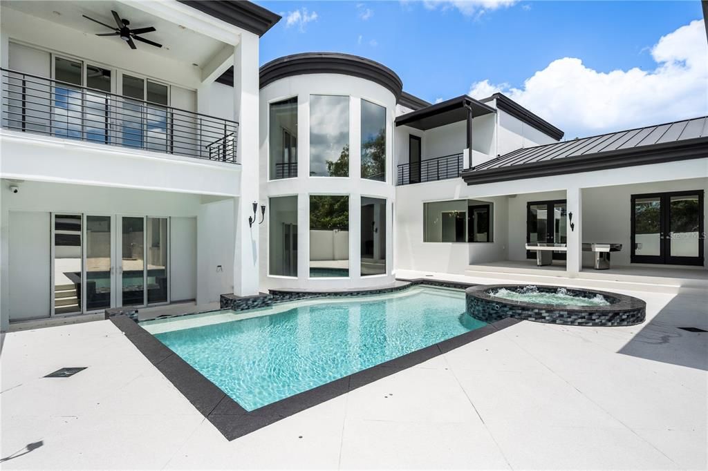 For Sale: $2,200,000 (4 beds, 4 baths, 5144 Square Feet)