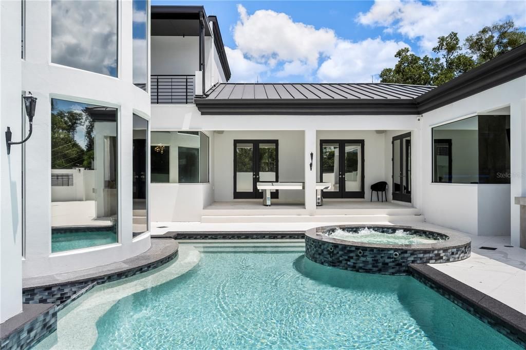 For Sale: $2,200,000 (4 beds, 4 baths, 5144 Square Feet)
