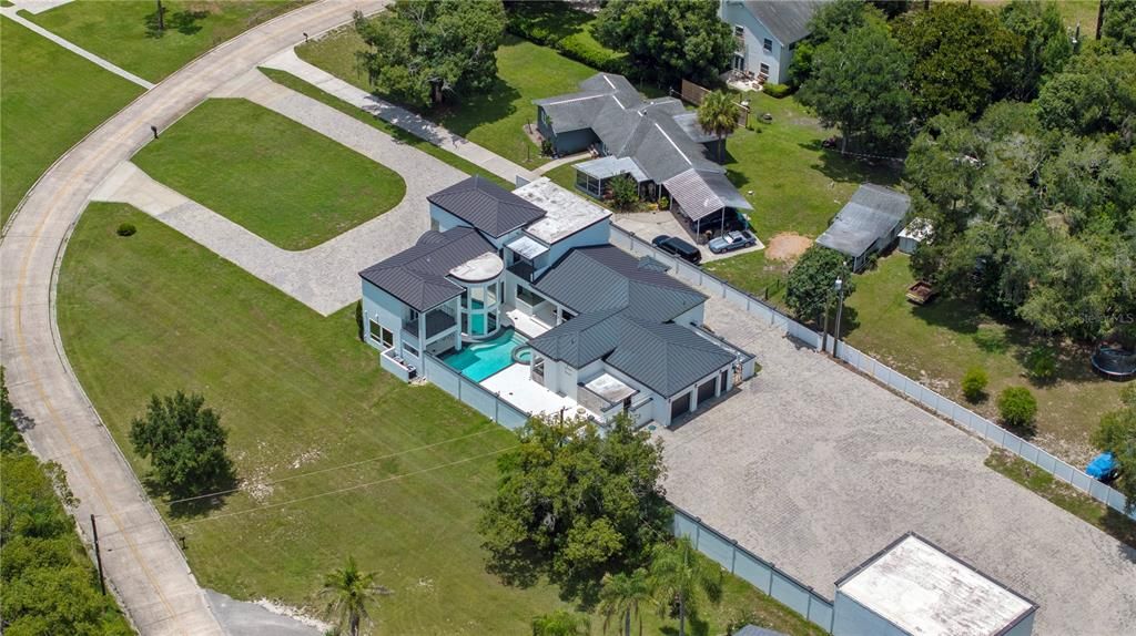 For Sale: $2,200,000 (4 beds, 4 baths, 5144 Square Feet)
