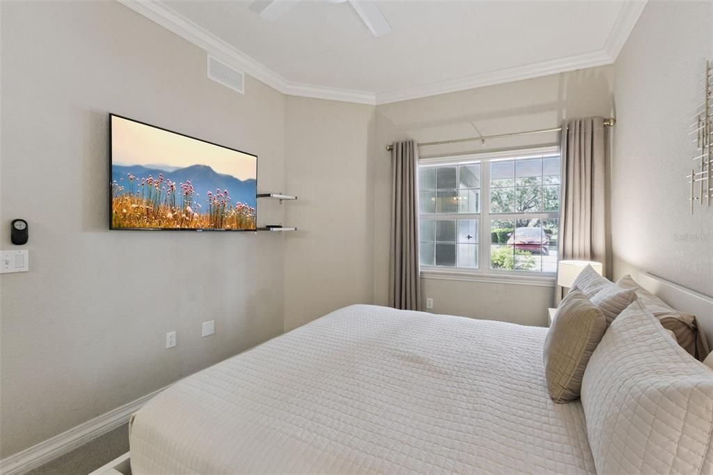 For Sale: $342,500 (3 beds, 3 baths, 1630 Square Feet)