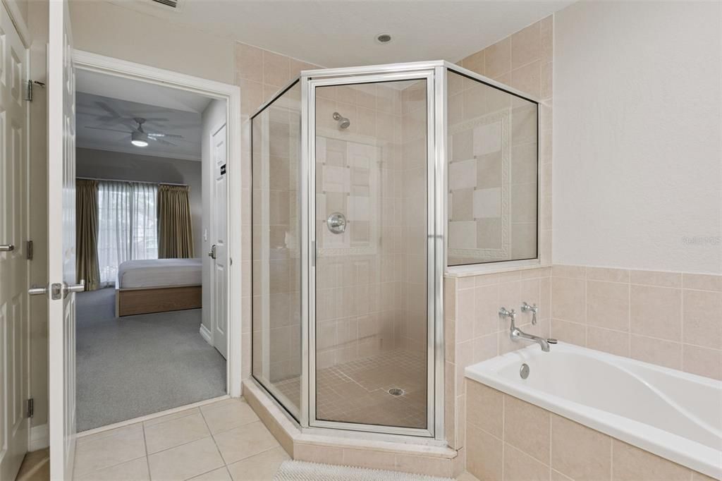For Sale: $342,500 (3 beds, 3 baths, 1630 Square Feet)