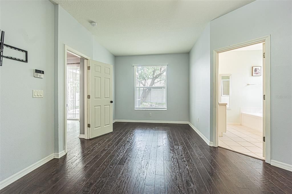 For Sale: $399,000 (3 beds, 2 baths, 1755 Square Feet)