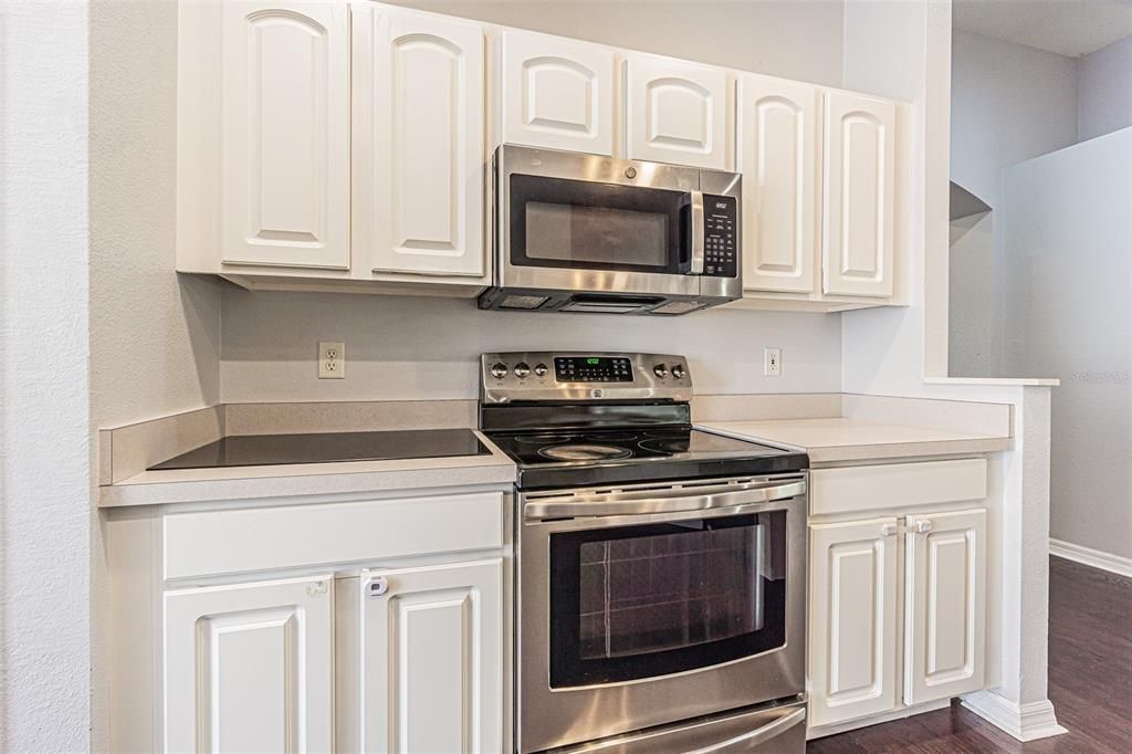 For Sale: $399,000 (3 beds, 2 baths, 1755 Square Feet)