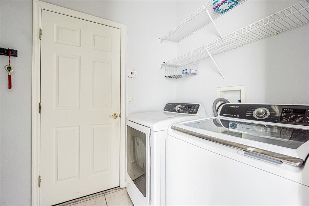 For Sale: $399,000 (3 beds, 2 baths, 1755 Square Feet)