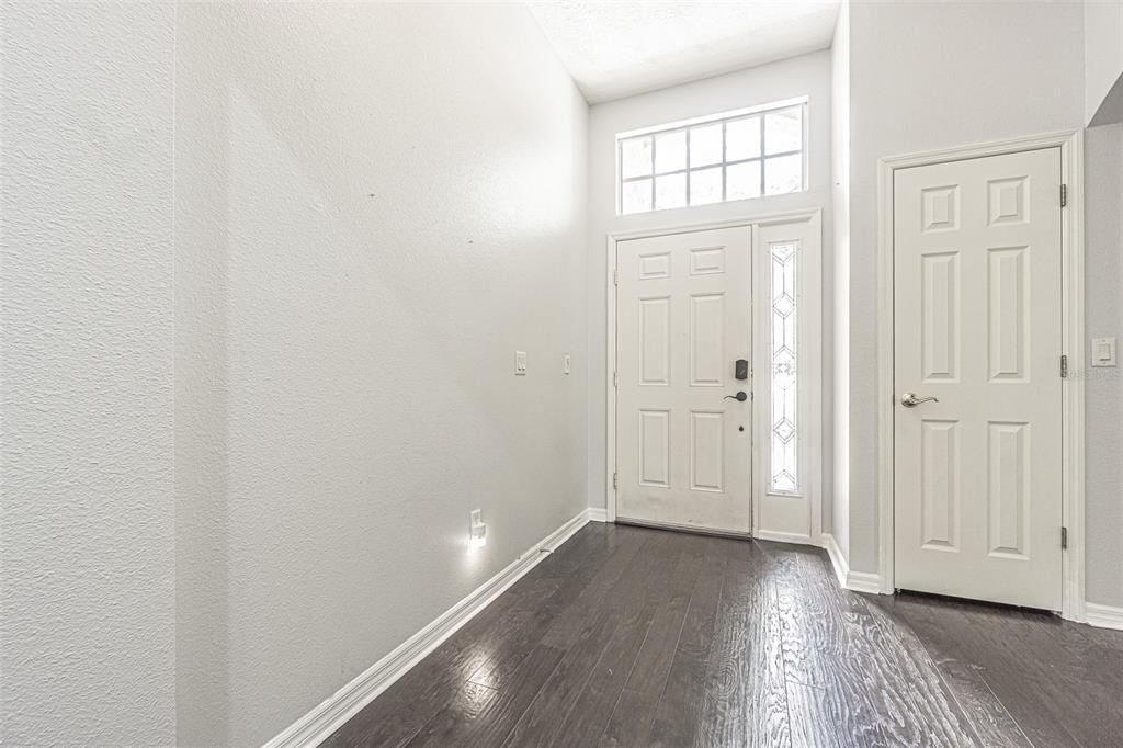 For Sale: $399,000 (3 beds, 2 baths, 1755 Square Feet)