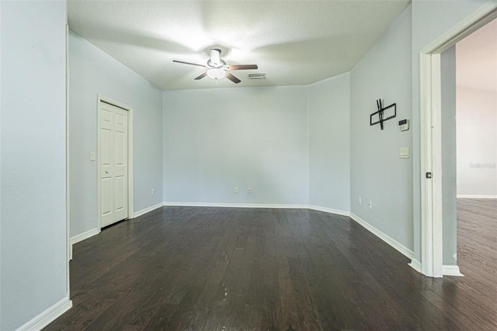 For Sale: $399,000 (3 beds, 2 baths, 1755 Square Feet)