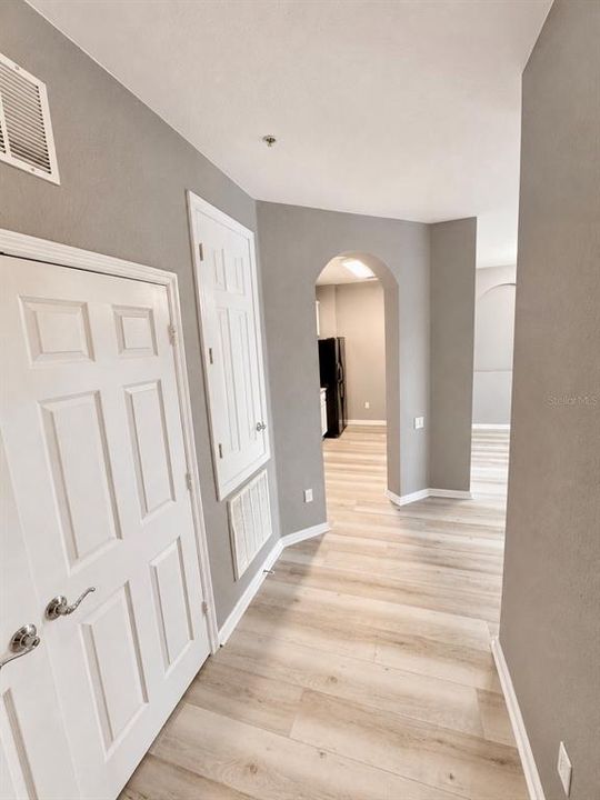 На продажу: $219,990 (3 спален, 2 ванн, 1247 Квадратных фут)