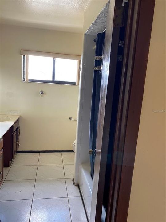En Renta: $2,350 (3 camas, 2 baños, 1487 Pies cuadrados)