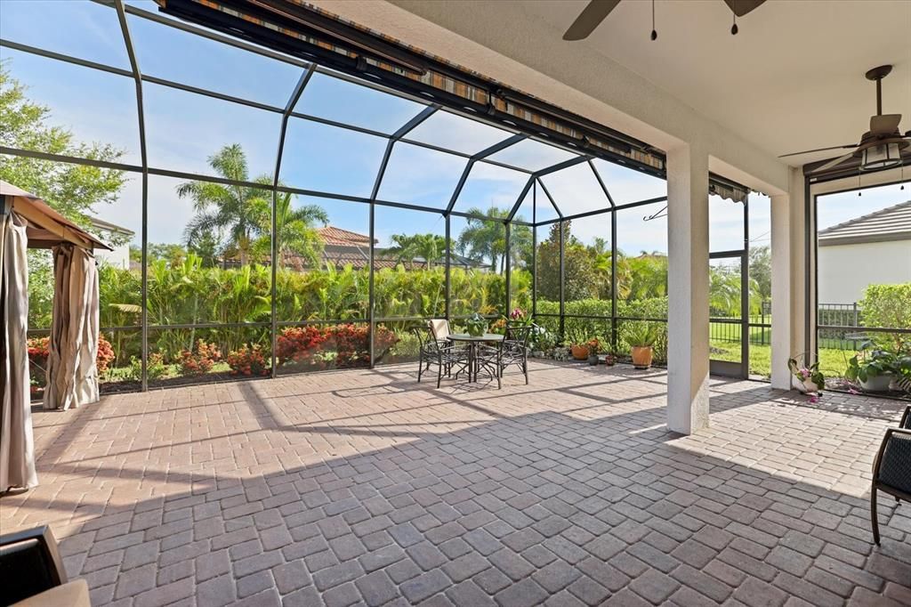 En Venta: $899,000 (6 camas, 4 baños, 3899 Pies cuadrados)