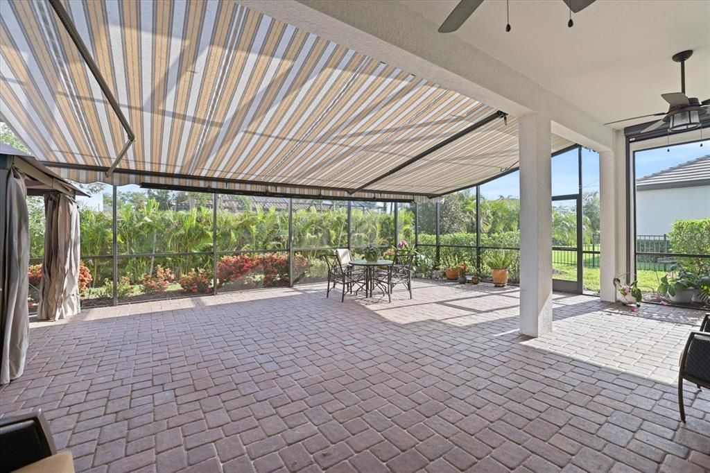 En Venta: $899,000 (6 camas, 4 baños, 3899 Pies cuadrados)