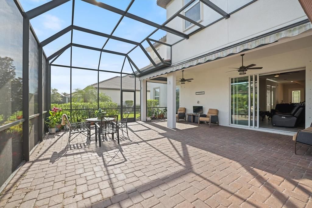 En Venta: $899,000 (6 camas, 4 baños, 3899 Pies cuadrados)