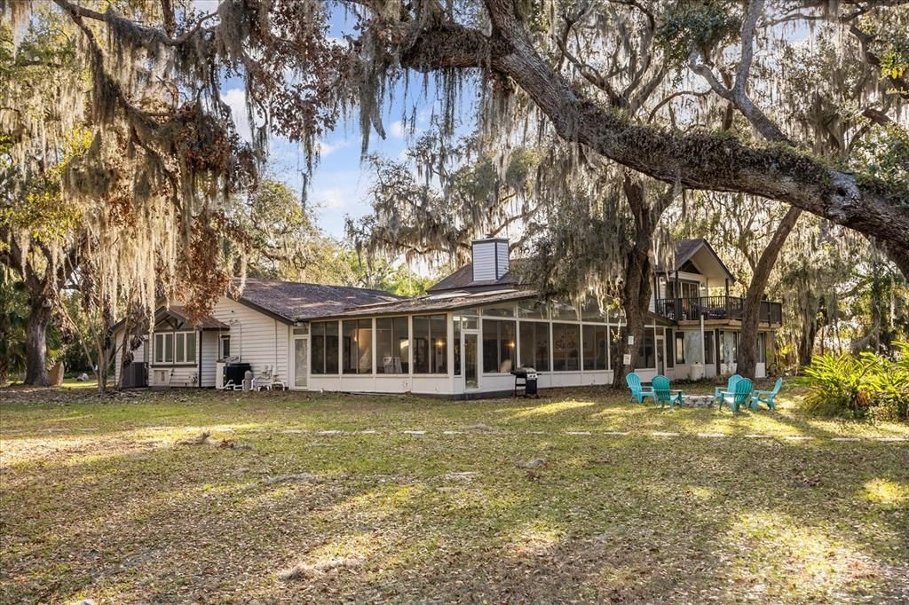 En Venta: $849,000 (6 camas, 4 baños, 5133 Pies cuadrados)