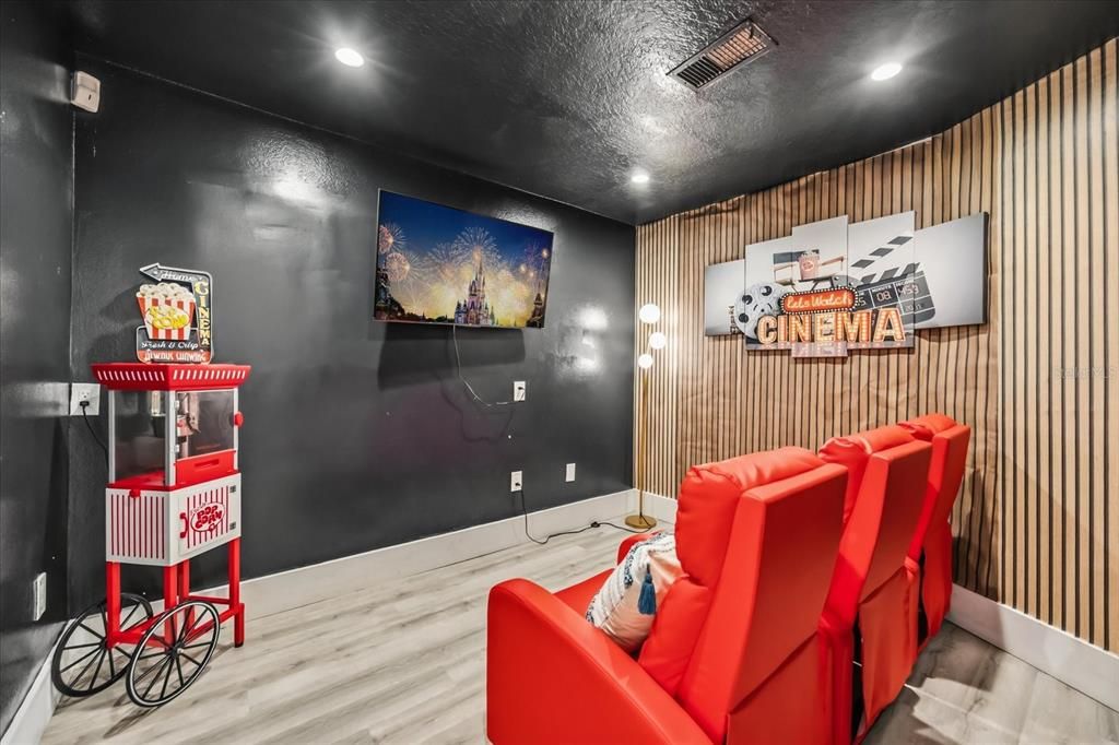 En Venta: $849,000 (6 camas, 4 baños, 5133 Pies cuadrados)